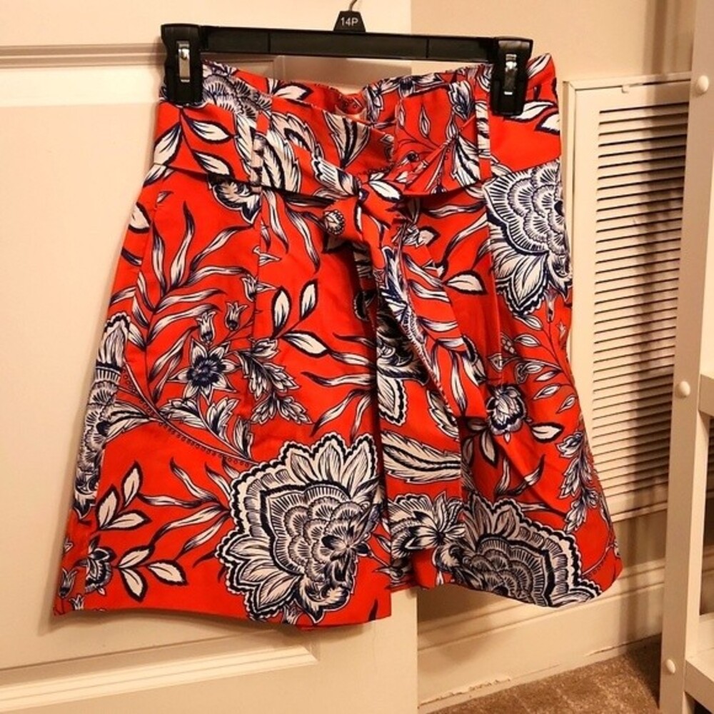 Tyler Boe "Conner Short" in Orange w/ Blue Flowers Linen & Cotton Size 6 NWT
